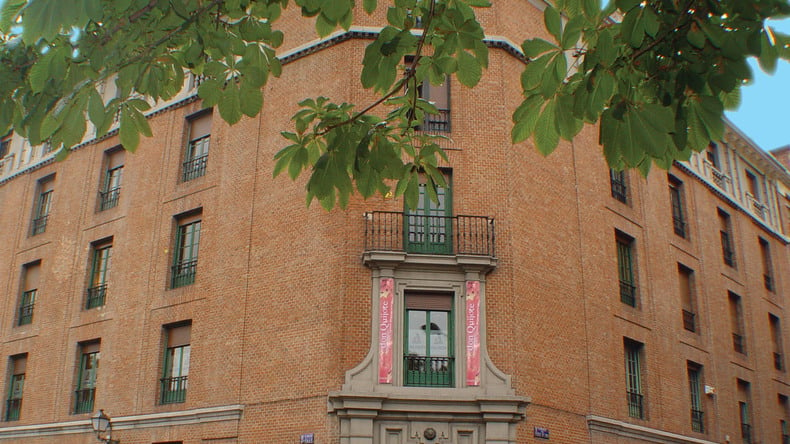 Don Quijote - Budova školy Don Quijote v Madridu