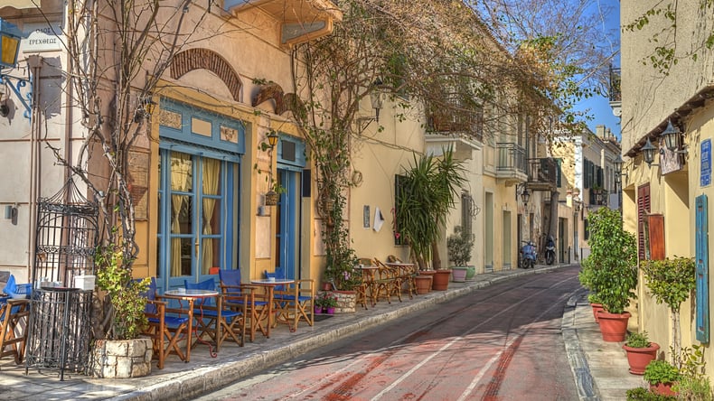 Influent - Traditionelle huse i Plaka, Athen