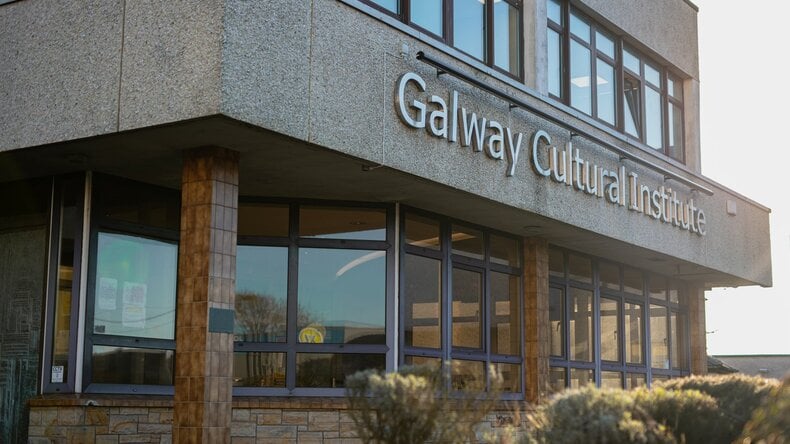 Galway Cultural Institute - Szkoła z zewnątrz